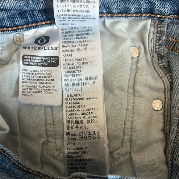 Levi’s  Ribcage Straight Ankle Jeans - Picture 8 of 10